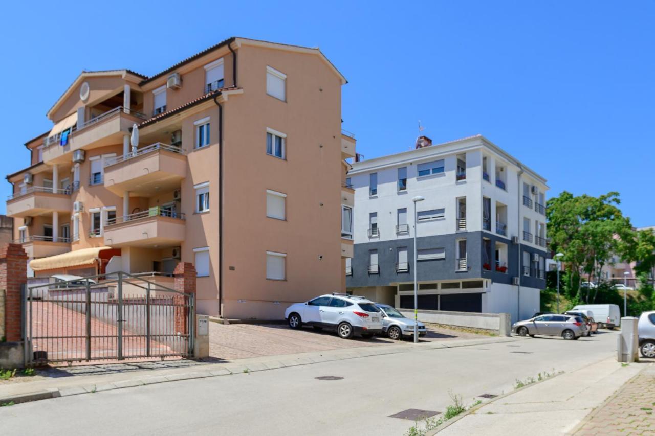 Apartment Vita Pula Exterior photo